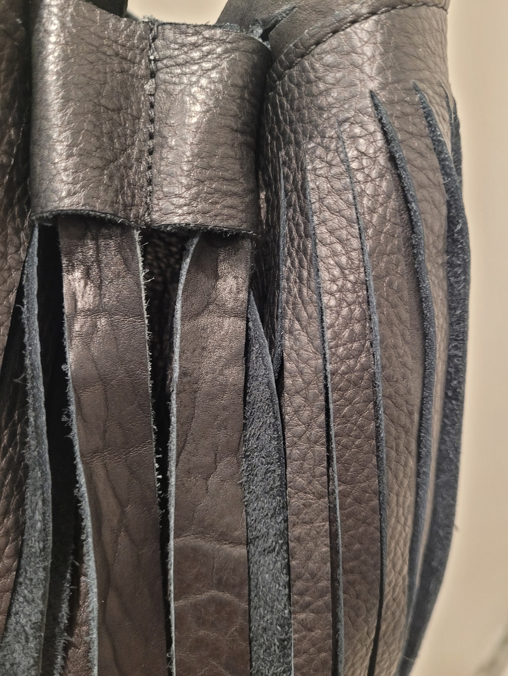 Amazing Leather Handcrafted Fringe Bag - Picture 8 of 8